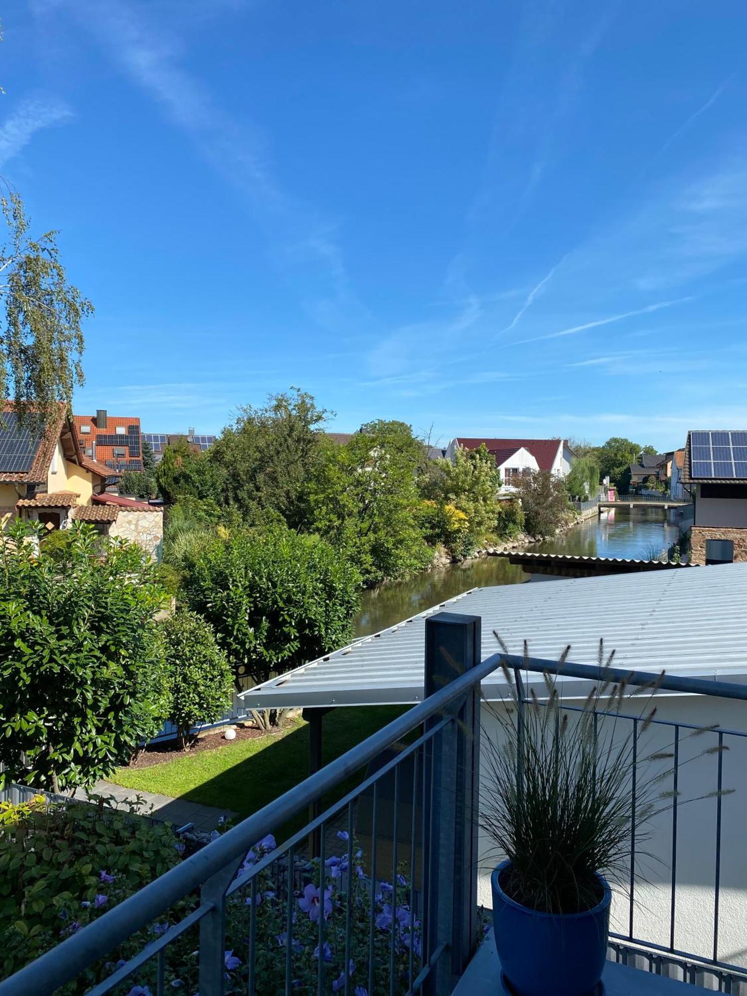 Harmony Apartment, Your Holiday Home In Rust With Balcony & River-View, 5Min To Europa-Park Екстер'єр фото
